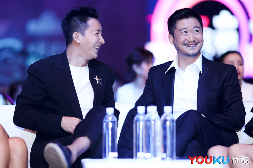 Địch Lệ Nhiệt Ba là nữ thần khí chất, vượt xa Phạm Băng Băng